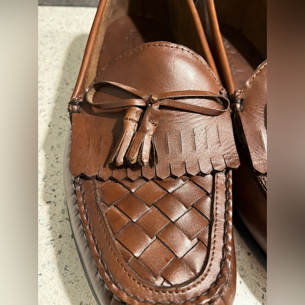 Reduced - NWOT HITCHCOCK Brown Leather Tassel Loafers for Extra Wide Feet - Picture 4 of 7